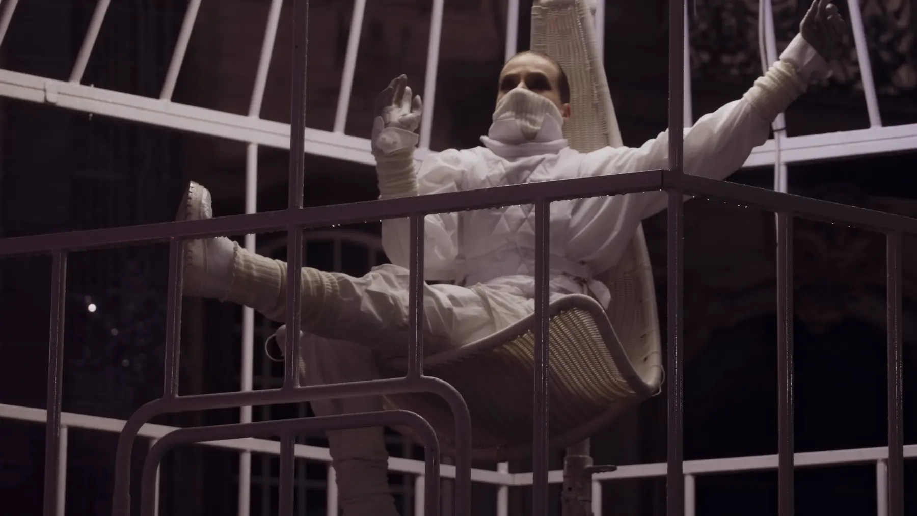 Cage Fantastique, Photo 6