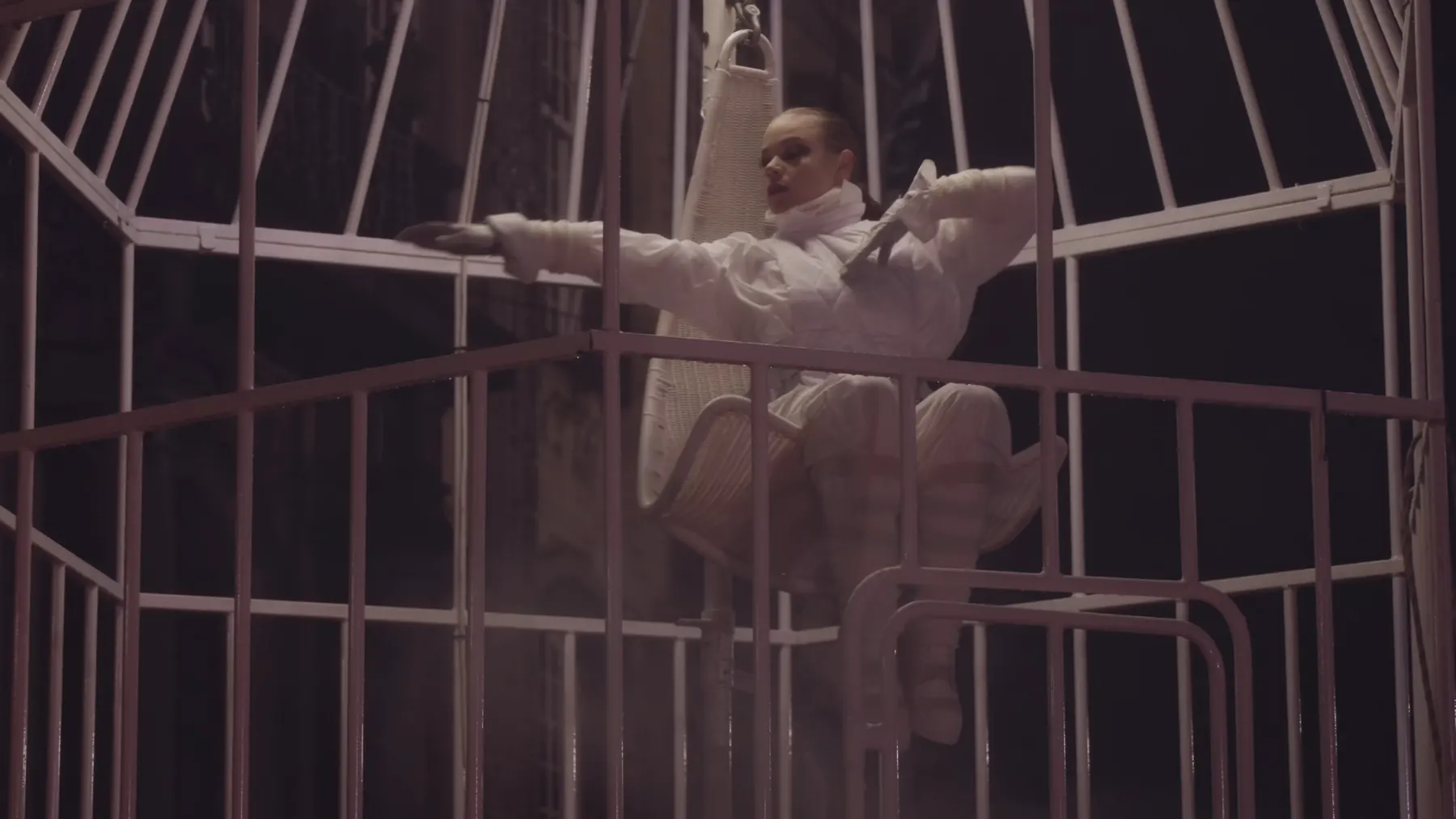 Cage Fantastique, Photo 22