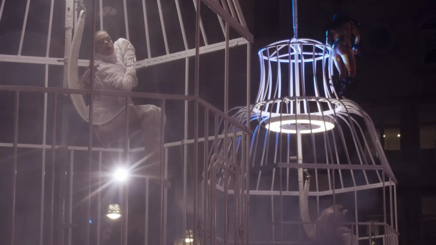 Cage Fantastique, Photo 37